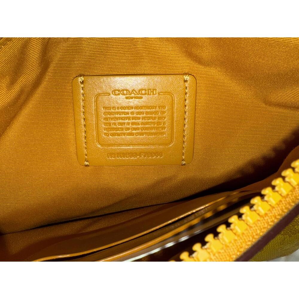 Coach Gallery Pouch With Horse And Carriage Print Yellow - Picture 2 of 7